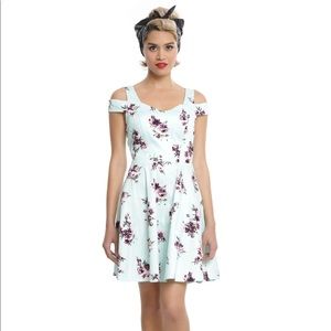 MINT FLORAL OFF-THE-SHOULDER STRAP FIT&FLARE DRESS